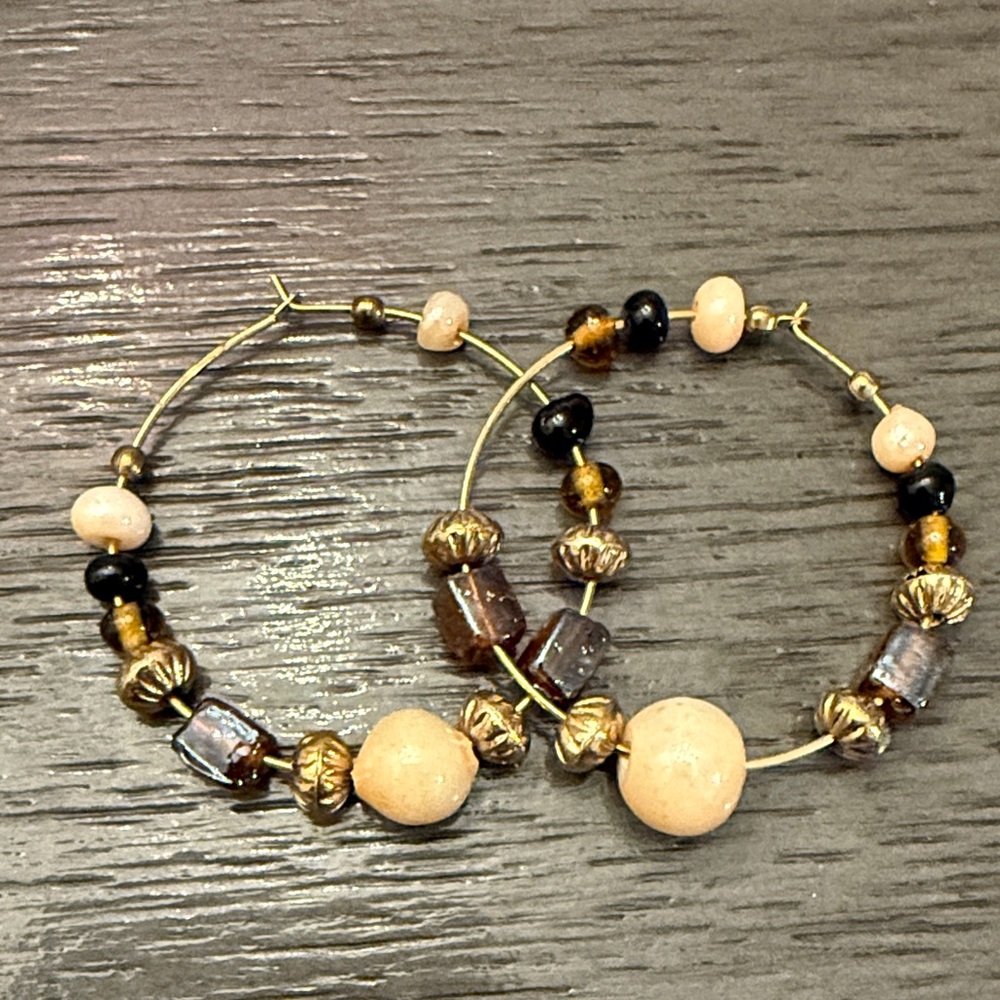 Elegant Beaded Hoop‎ Earrings Fashion NWT